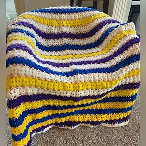 Handmade multicoloured crocheted large single bed cover
43”x 64”